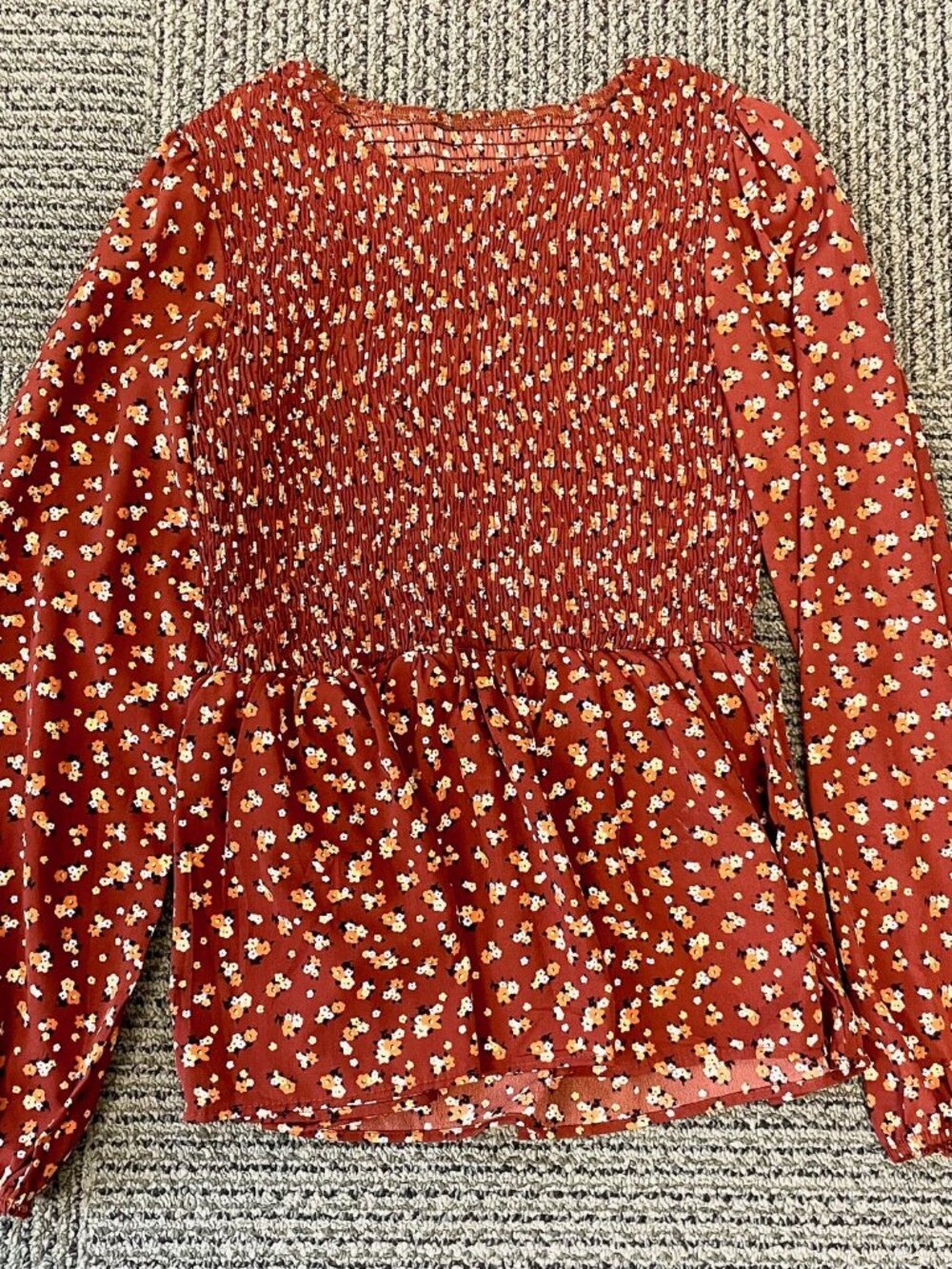 Ruched floral peplum top, satiny fabric. Medium.